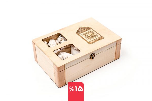 بسته چوبی شامل شش مدل دمنوش گیاهی به همراه دو عدد استکان و نعلبکی دست ساز