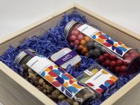 جعبه هدیه همراه با ابنبات و اجیل